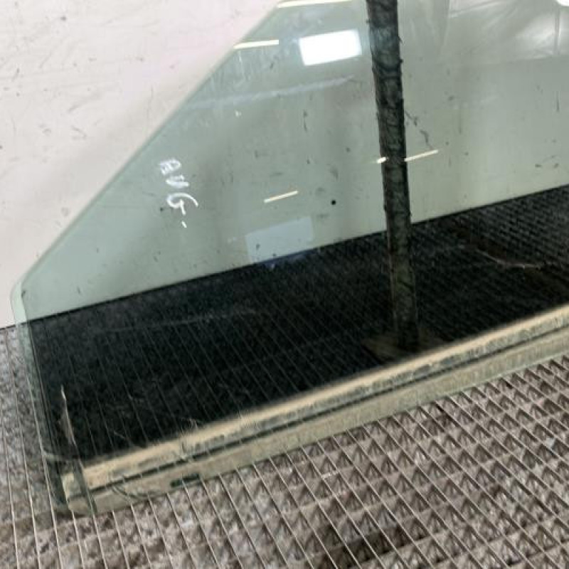 Vitre avant gauche CHRYSLER GRAND VOYAGER 4 Photo n°2