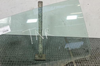 Vitre arriere droit MERCEDES CLASSE B 245 Photo n°1