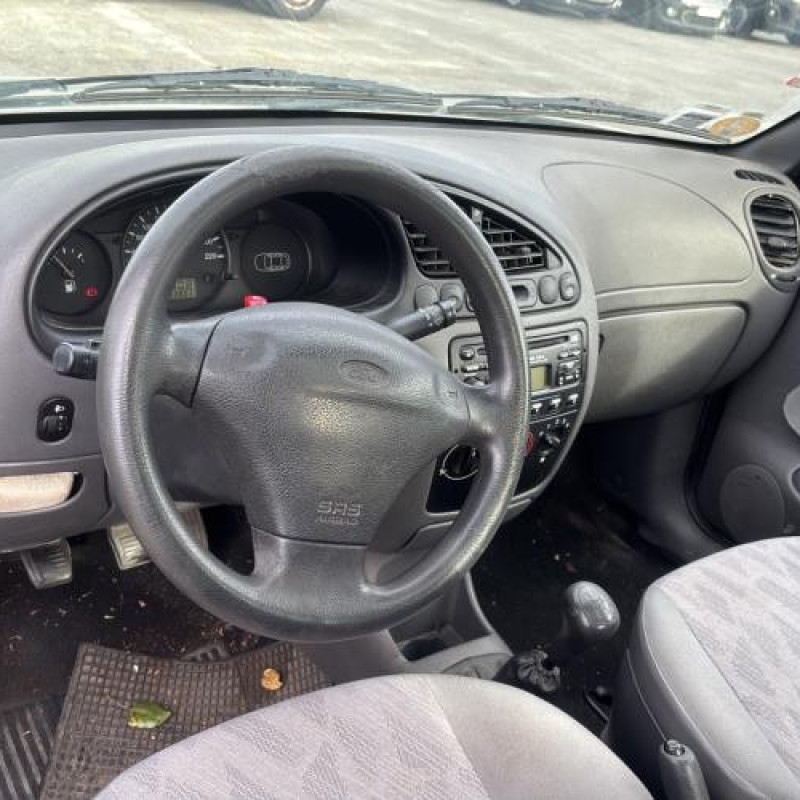 Vitre avant droit FORD FIESTA 4 Photo n°16