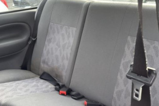 Vitre avant droit FORD FIESTA 4