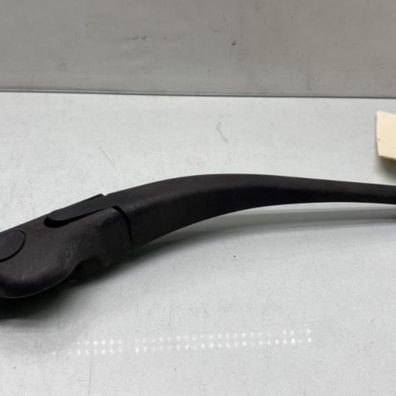 Bras essuie glace arriere PEUGEOT 206 Photo n°1