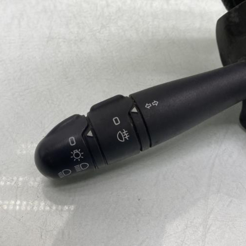 Commodo phare RENAULT CLIO 2 CAMPUS Photo n°2