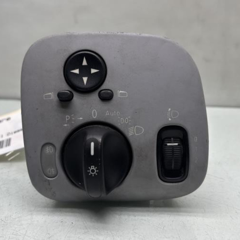 Commande de phare MERCEDES CLASSE C 203 Photo n°1