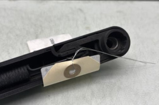 Bras essuie glace arriere PEUGEOT 208 2