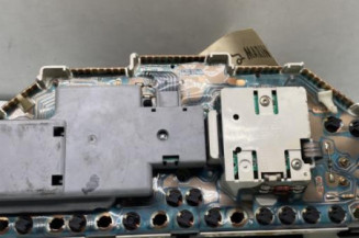 Compteur PEUGEOT 106