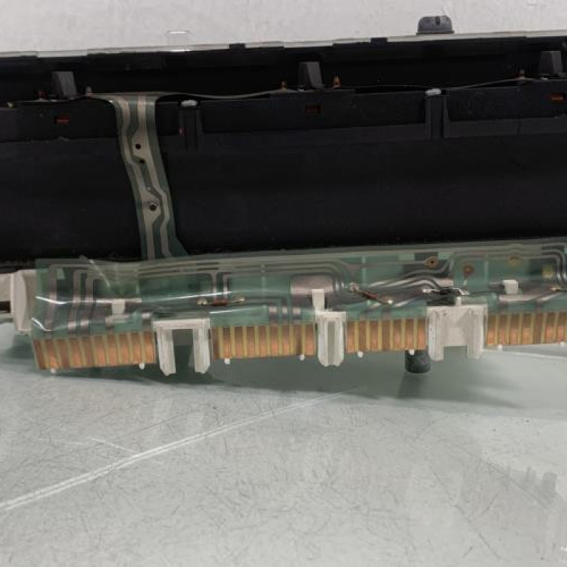 Compteur PEUGEOT 205 Photo n°4