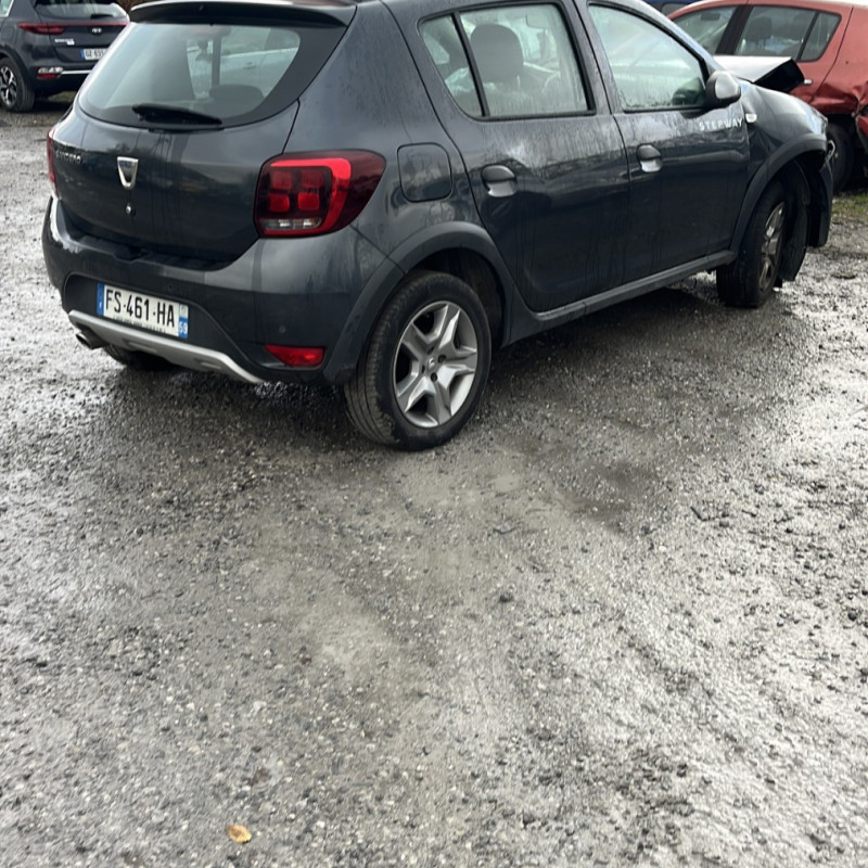 DACIA SANDERO 2 PHASE 2 1.0i - 12V TURBO TCE 100 Photo n°3