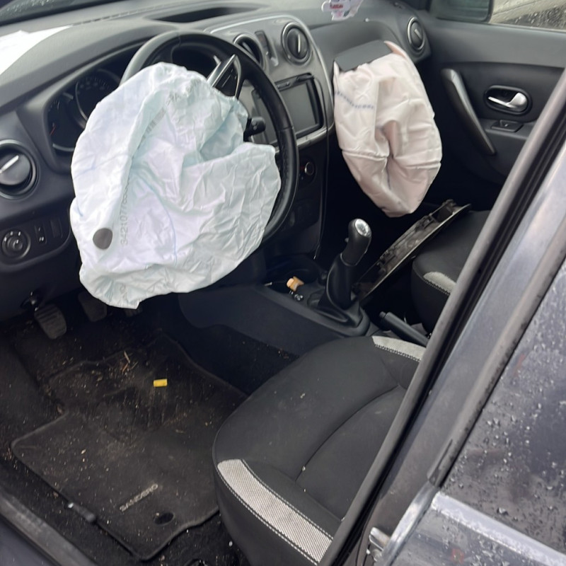 DACIA SANDERO 2 PHASE 2 1.0i - 12V TURBO TCE 100 Photo n°6