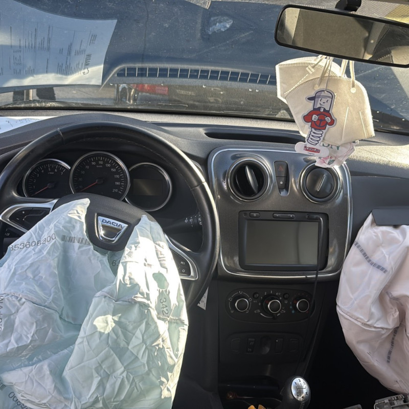 DACIA SANDERO 2 PHASE 2 1.0i - 12V TURBO TCE 100 Photo n°27