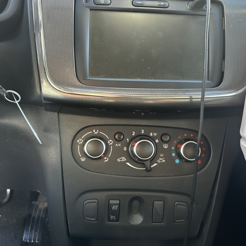 DACIA SANDERO 2 PHASE 2 1.0i - 12V TURBO TCE 100 Photo n°30