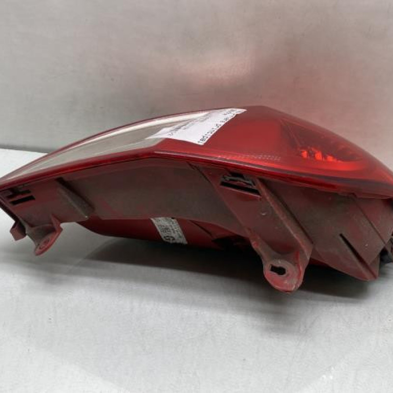 Feu arriere principal gauche (feux) RENAULT CLIO 3 Photo n°2