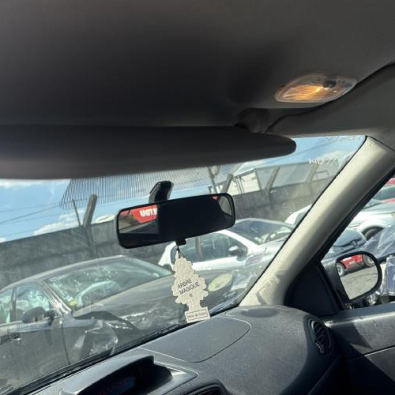 Feu arriere principal gauche (feux) RENAULT CLIO 3 Photo n°16