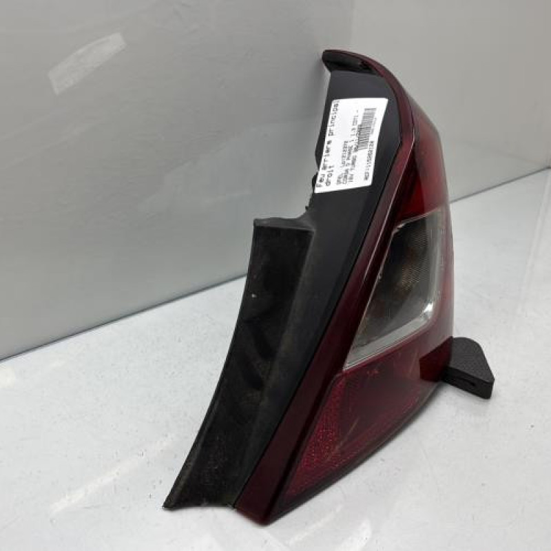 Feu arriere principal droit (feux) OPEL CORSA D Photo n°3