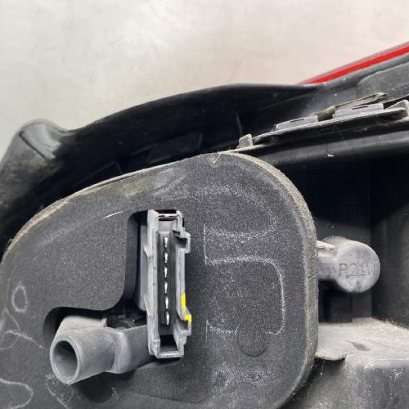 Feu arriere principal gauche (feux) VOLKSWAGEN SCIROCCO 3 Photo n°4