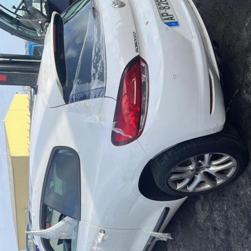 Feu arriere principal gauche (feux) VOLKSWAGEN SCIROCCO 3 Photo n°15