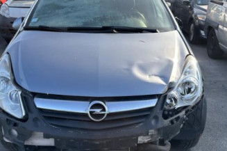 Feu arriere principal gauche (feux) OPEL CORSA D