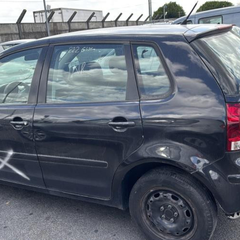 Feu arriere principal gauche (feux) VOLKSWAGEN POLO 4 Photo n°9