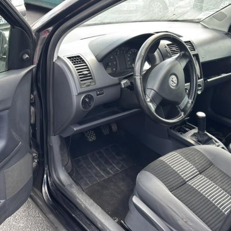 Feu arriere principal gauche (feux) VOLKSWAGEN POLO 4 Photo n°15