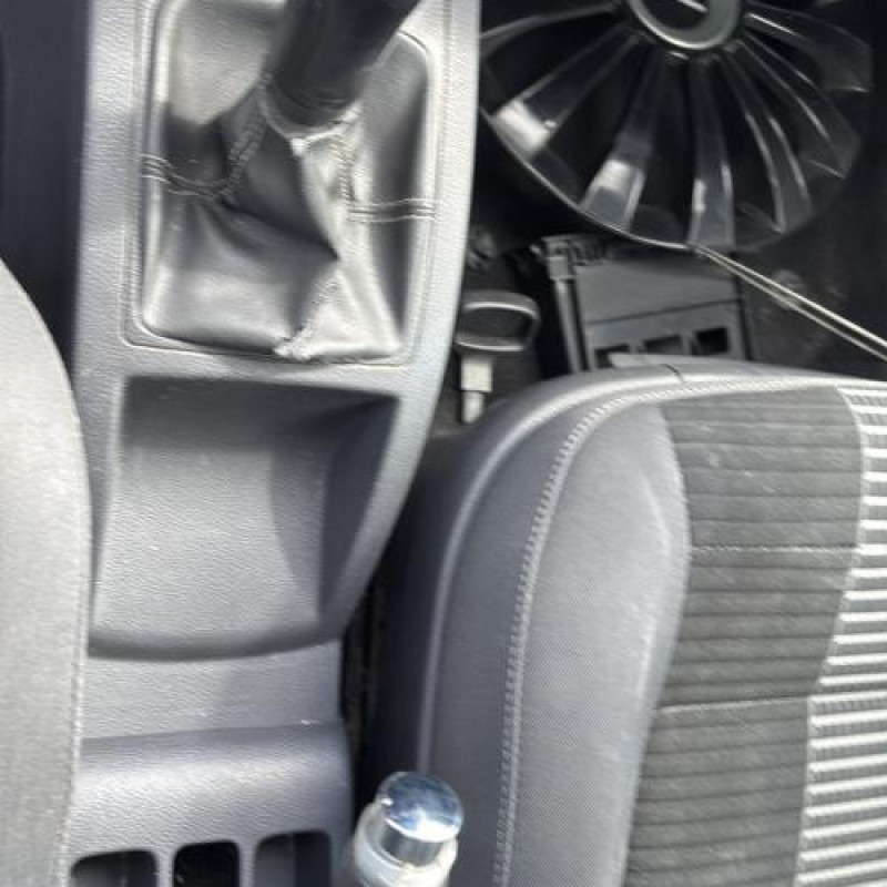 Feu arriere principal gauche (feux) VOLKSWAGEN POLO 4 Photo n°20