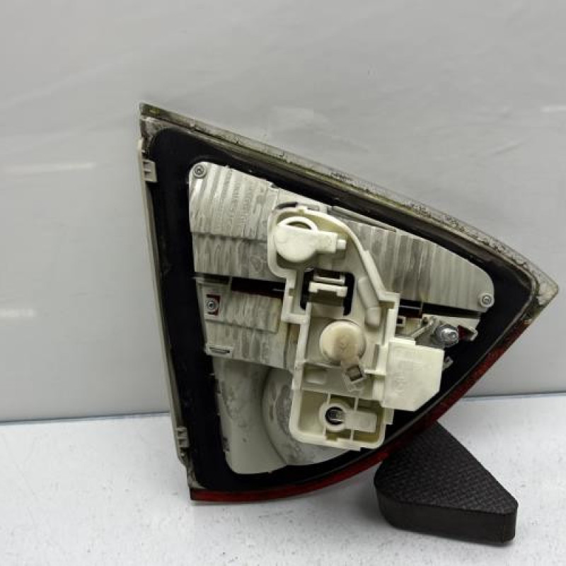 Feu arriere secondaire droit (feux) BMW SERIE 3 E91 Photo n°2