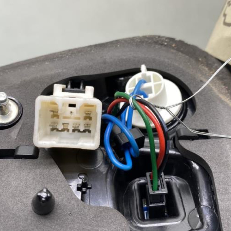 Feu arriere secondaire gauche (feux) KIA RIO 3 Photo n°3