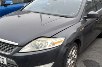 Feu arriere secondaire droit (feux) FORD MONDEO 3