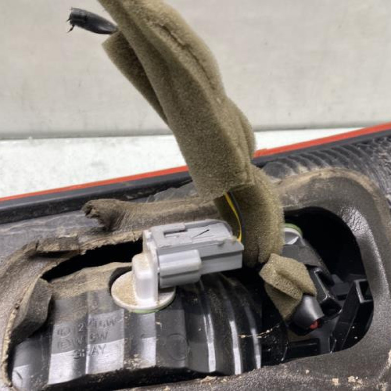 Feu arriere secondaire gauche (feux) RENAULT KOLEOS 1 Photo n°3