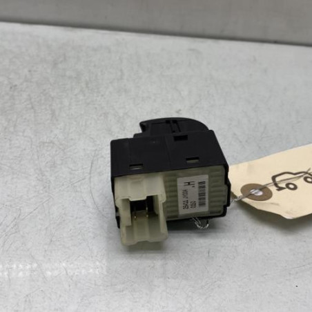 Interrupteur de leve vitre arriere droit RENAULT KOLEOS 1