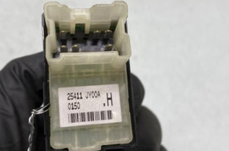 Interrupteur de leve vitre arriere droit RENAULT KOLEOS 1