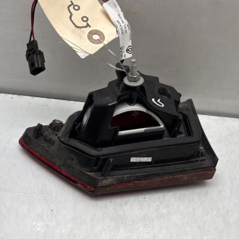 Feu arriere secondaire gauche (feux) RENAULT CLIO 4 Photo n°3