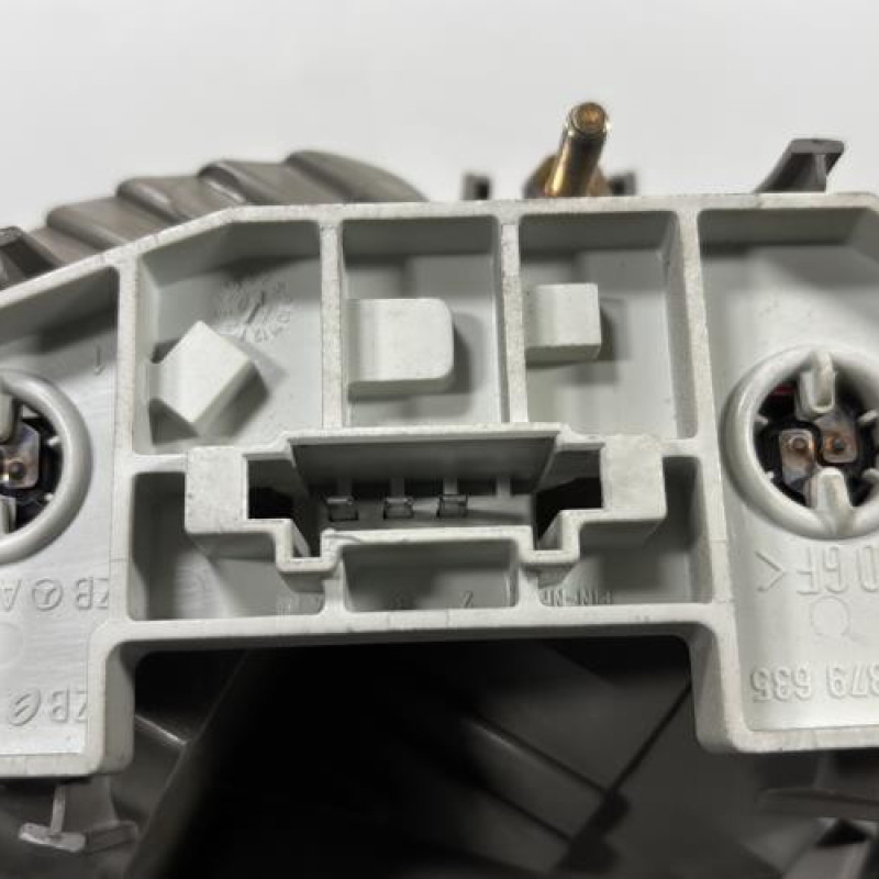 Feu arriere secondaire droit (feux) MERCEDES CLASSE E 211 Photo n°3