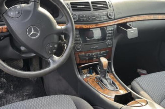 Feu arriere secondaire droit (feux) MERCEDES CLASSE E 211