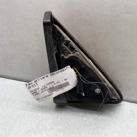 Feu arriere secondaire droit (feux) PEUGEOT 3008 1