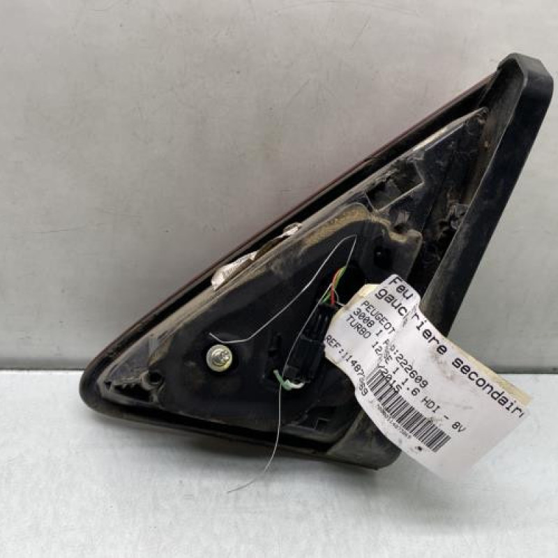 Feu arriere secondaire gauche (feux) PEUGEOT 3008 1 Photo n°2