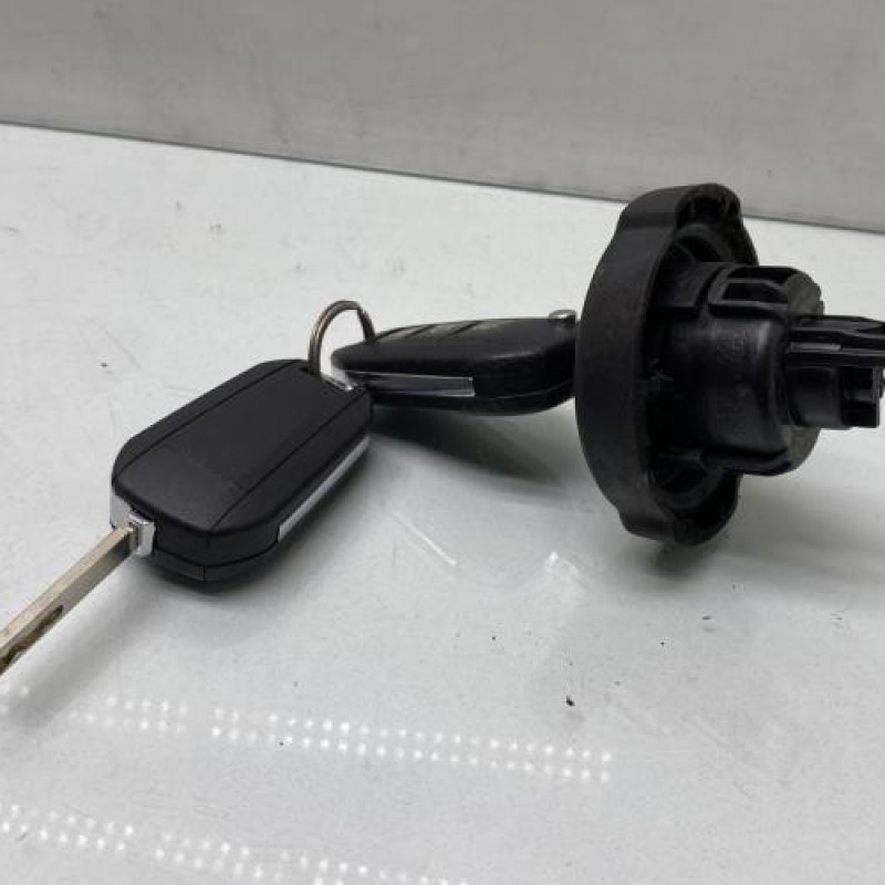 Bouchon de carburant PEUGEOT 308 2 Photo n°2