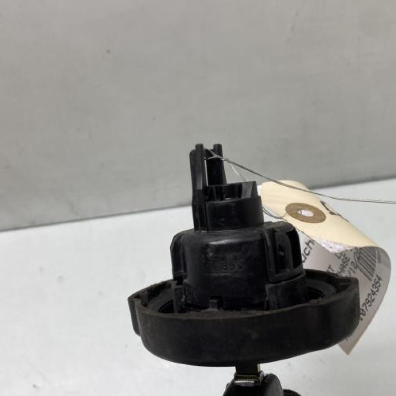 Bouchon de carburant PEUGEOT 308 2 Photo n°3