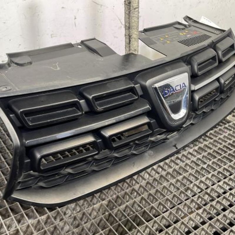 Calandre DACIA SANDERO 2 Photo n°2