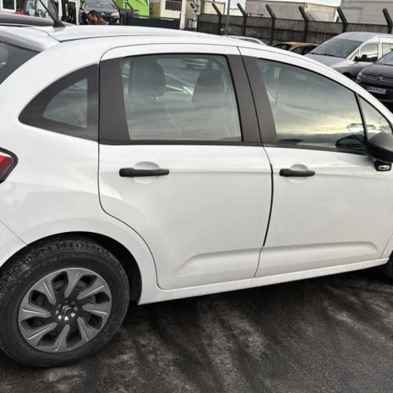 Custode arriere droit CITROEN C3 2 Photo n°11