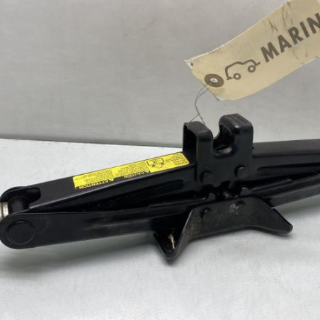 Cric TOYOTA COROLLA VERSO 2 Photo n°1