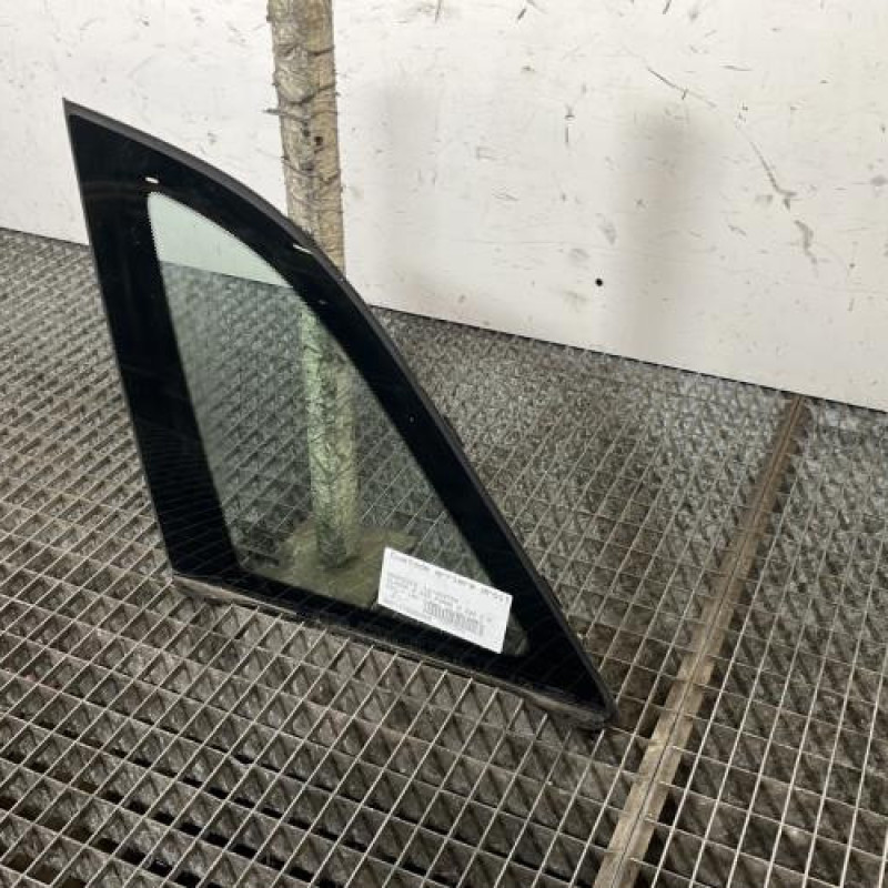 Custode arriere droit MERCEDES CLASSE B 245 Photo n°3