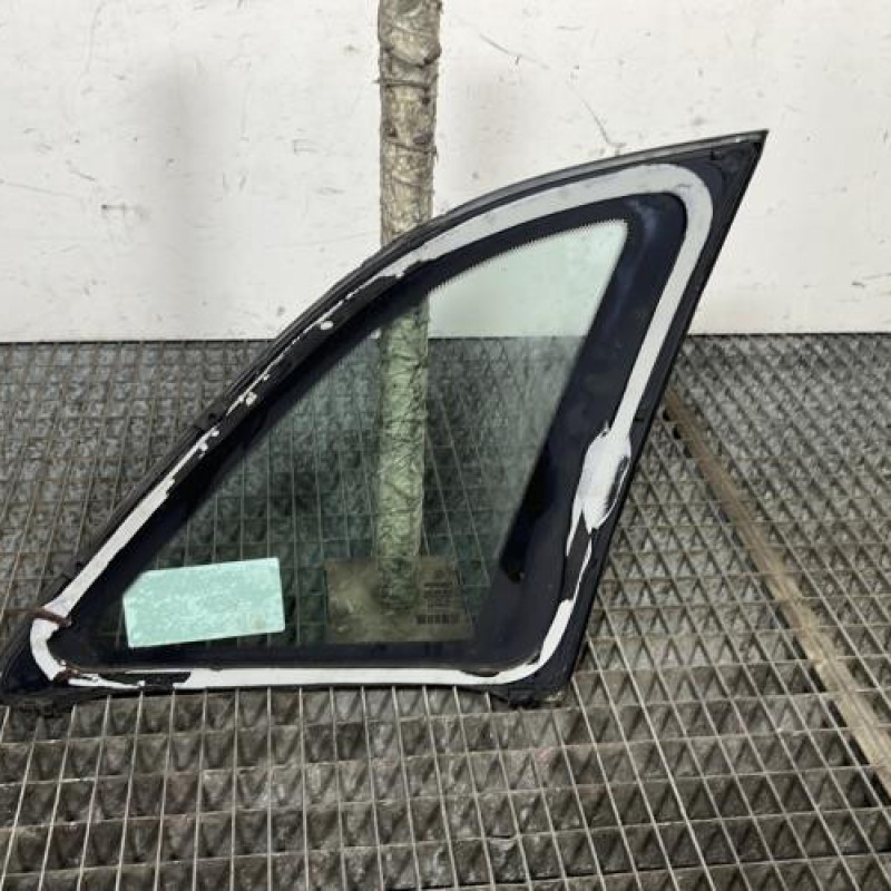 Custode arriere droit MERCEDES CLASSE B 245 Photo n°4