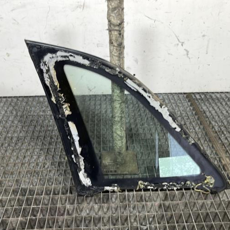 Custode arriere gauche MERCEDES CLASSE B 245 Photo n°4