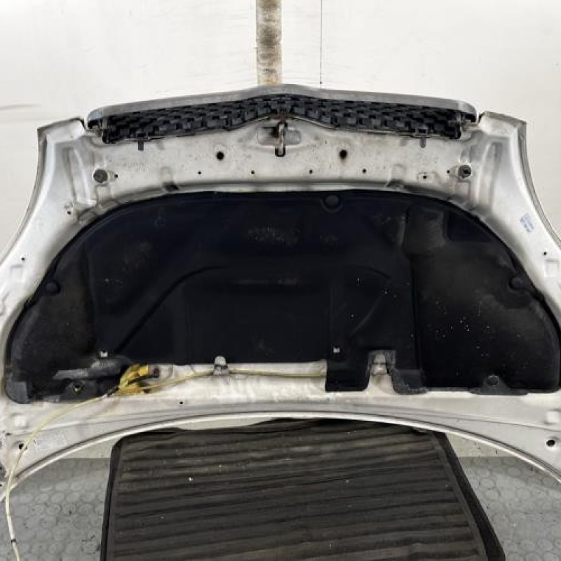 Capot TOYOTA YARIS 1 Photo n°9