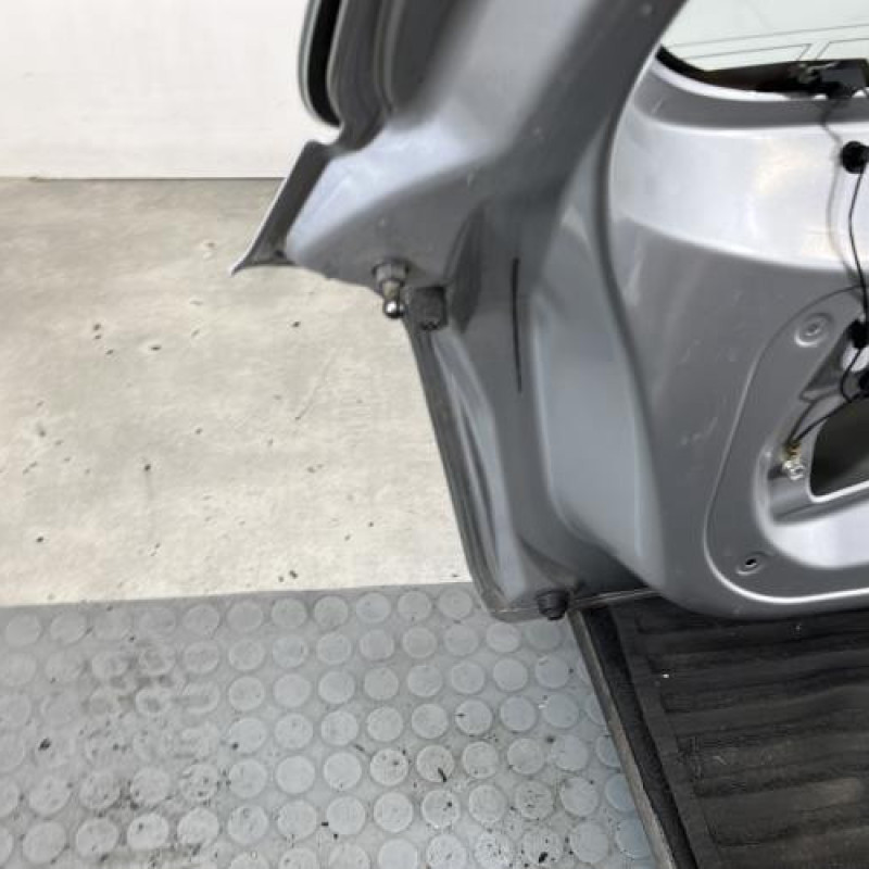 Malle/Hayon arriere SUZUKI CELERIO Photo n°9