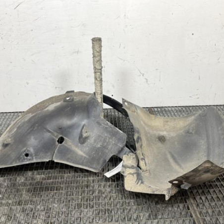 Pare boue avant gauche RENAULT MODUS Photo n°1