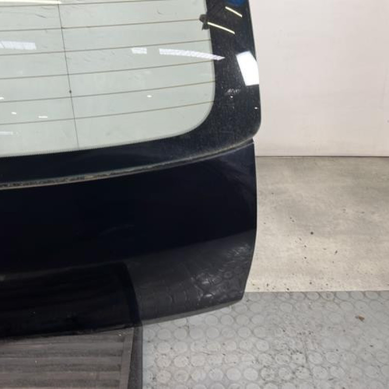 Malle/Hayon arriere VOLKSWAGEN FOX Photo n°4