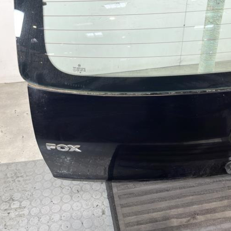 Malle/Hayon arriere VOLKSWAGEN FOX Photo n°5