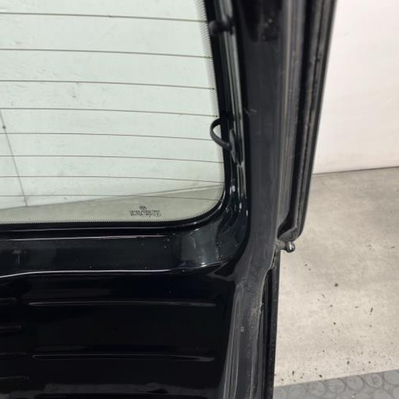 Malle/Hayon arriere VOLKSWAGEN FOX Photo n°8