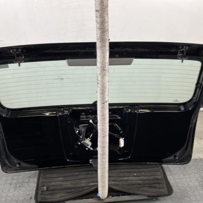 Malle/Hayon arriere VOLKSWAGEN FOX Photo n°10