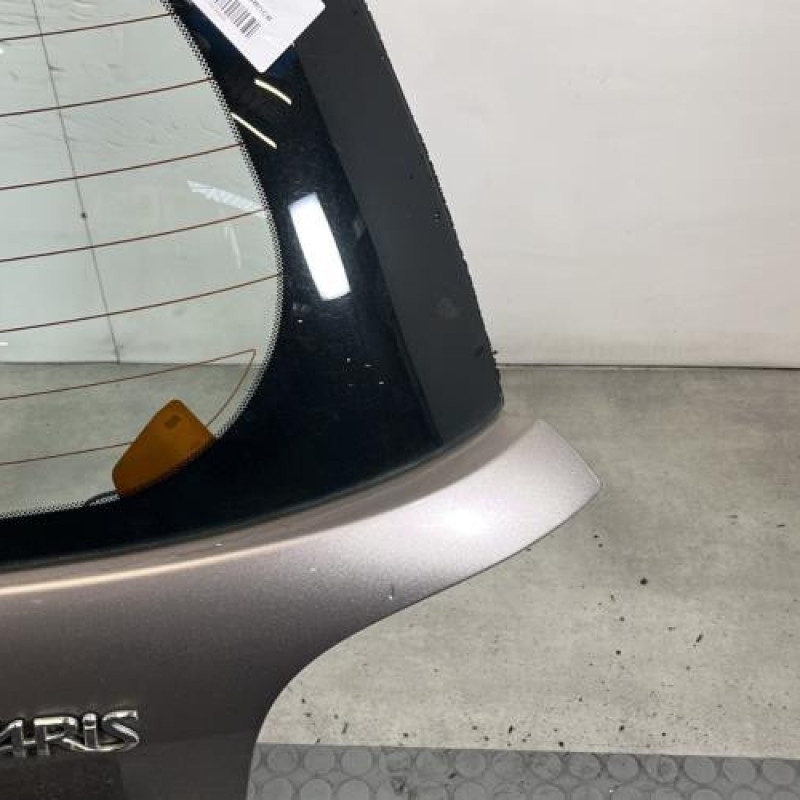 Malle/Hayon arriere TOYOTA YARIS 1 Photo n°4